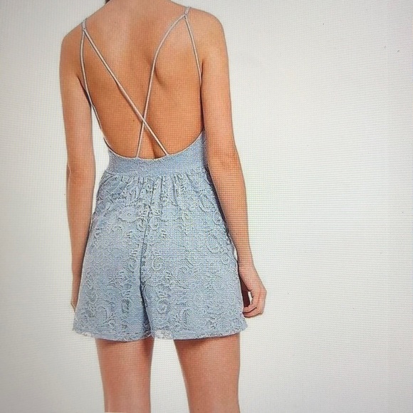 Gorgeous Sam Edelman NWT Evantide Blue Lace Romper - Picture 2 of 3